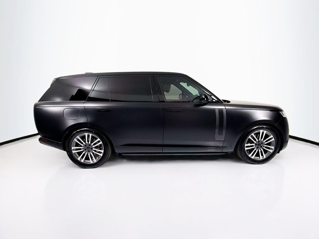 New 2026 Land Rover Range Rover Long Wheelbase SE AWD/4WD image 4