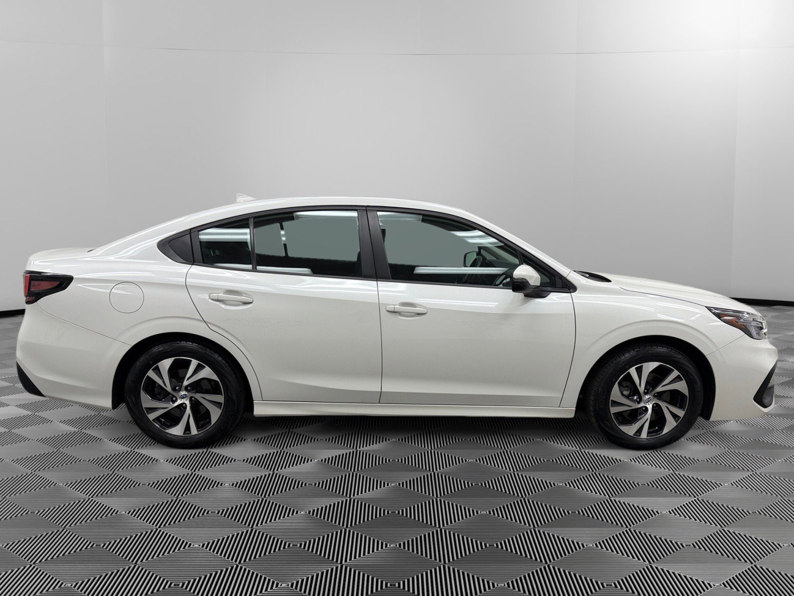 Used 2024 Subaru Legacy Premium image 6