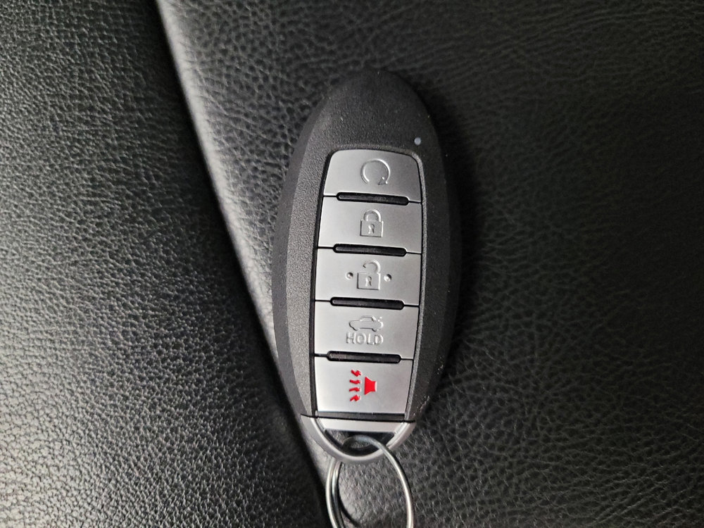 Used 2023 Nissan Sentra SR w/ SR Premium Package image 32