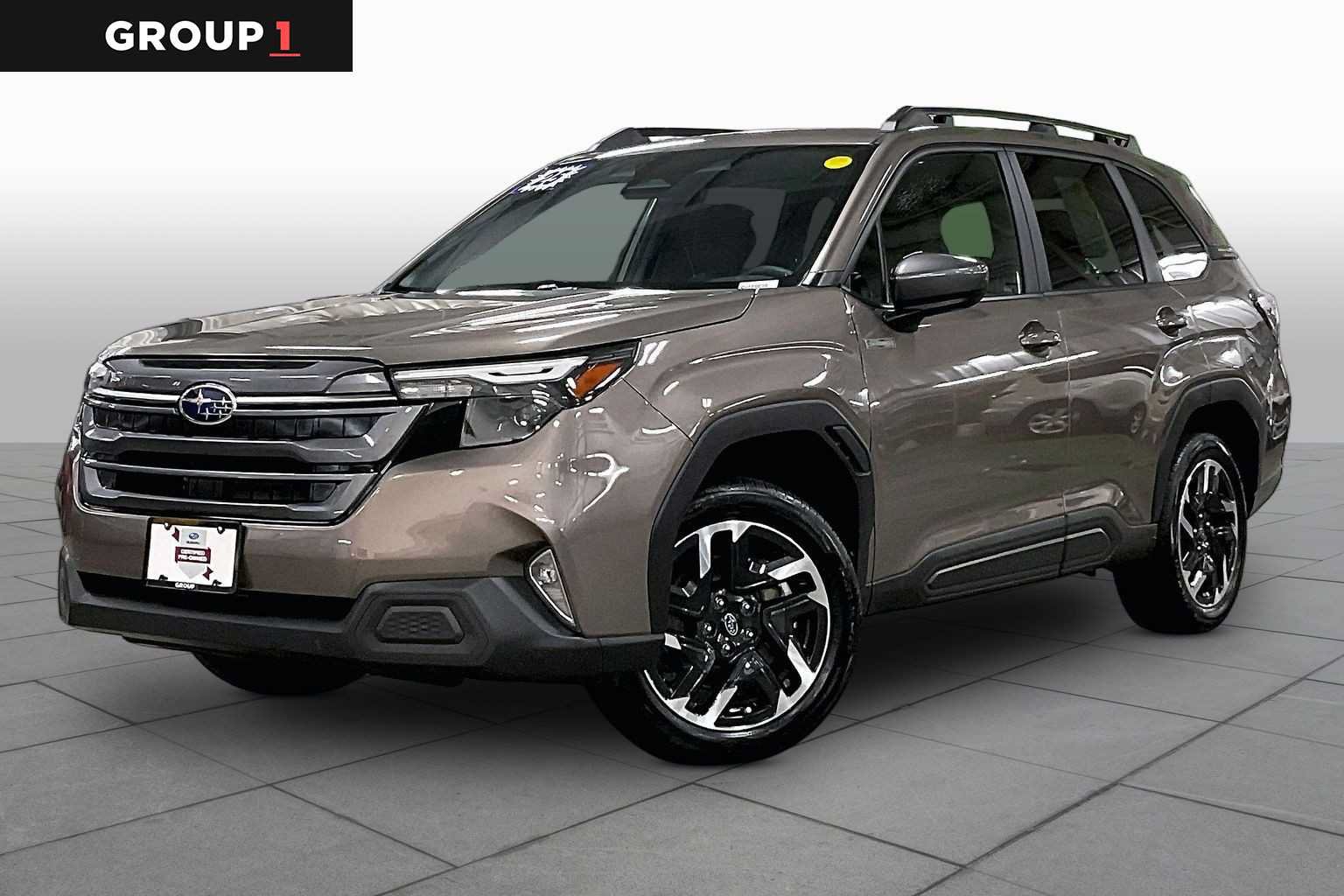 Certified 2025 Subaru Forester Premium AWD/4WD image 1