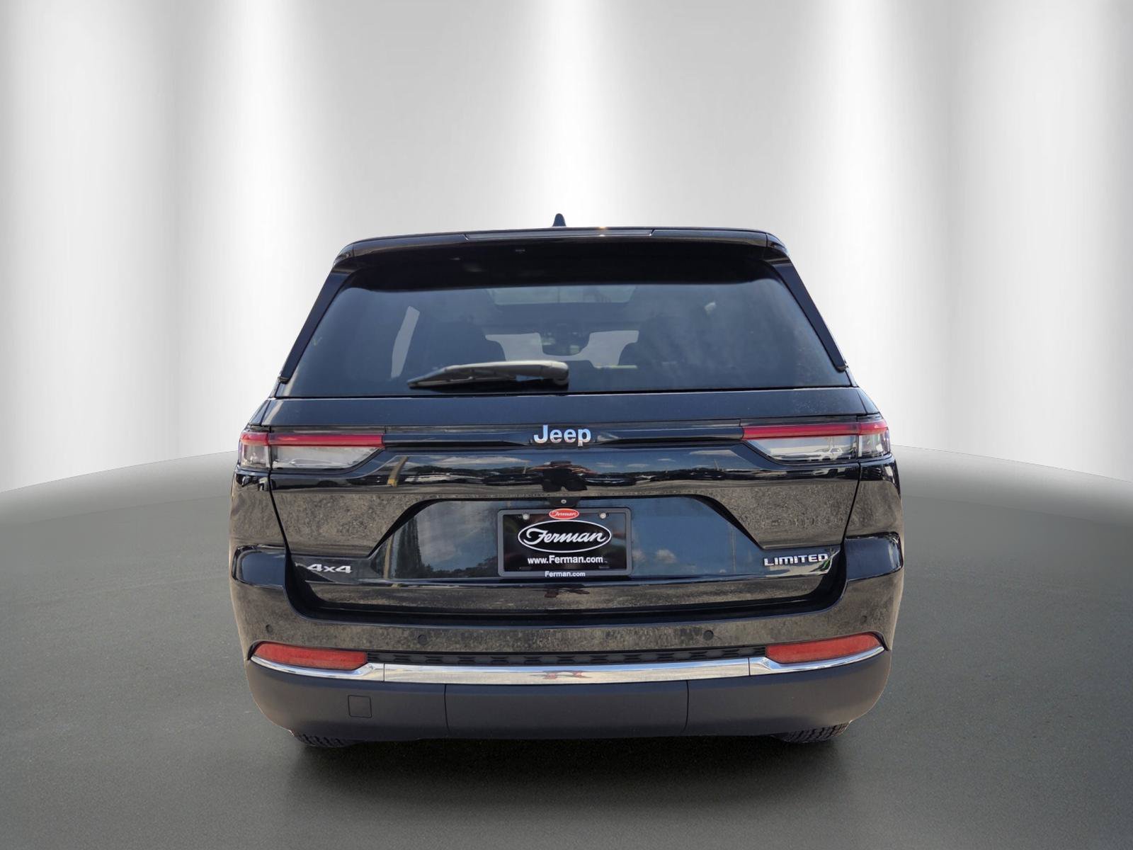 Used 2022 Jeep Grand Cherokee Limited AWD/4WD image 6