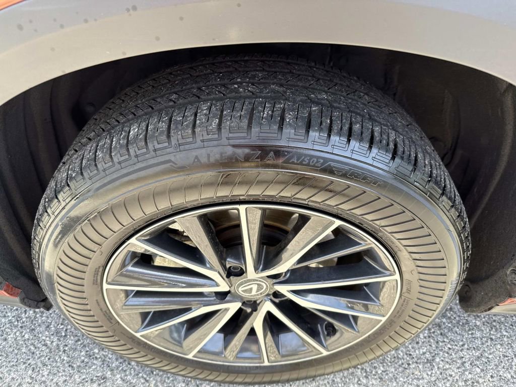 Used 2024 Lexus NX 250 FWD w/ Towing Package (2000 Lbs) image 12