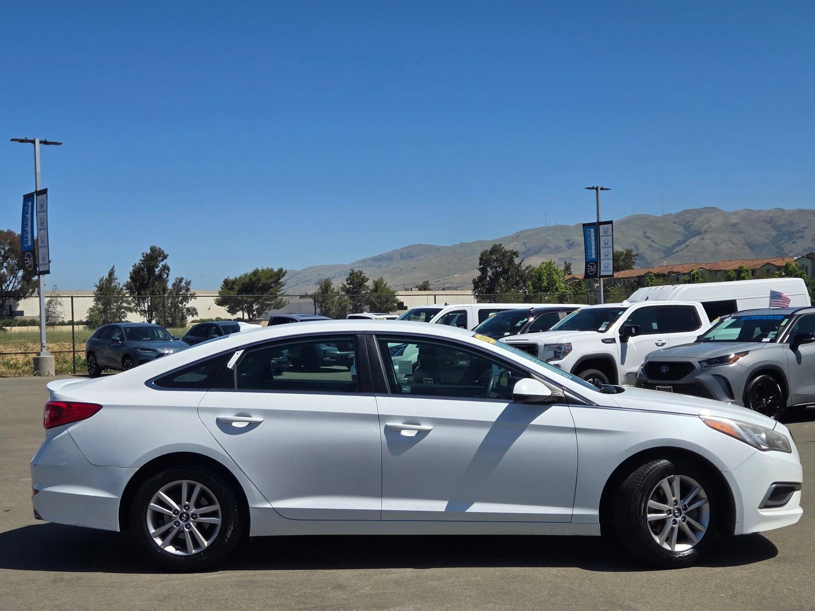 Used 2017 Hyundai Sonata SE FWD image 8