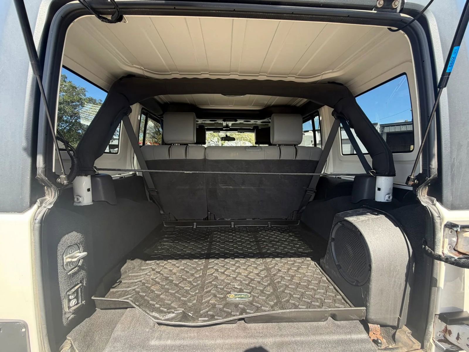 Used 2010 Jeep Wrangler Unlimited Rubicon w/ Trailer Tow Group image 30