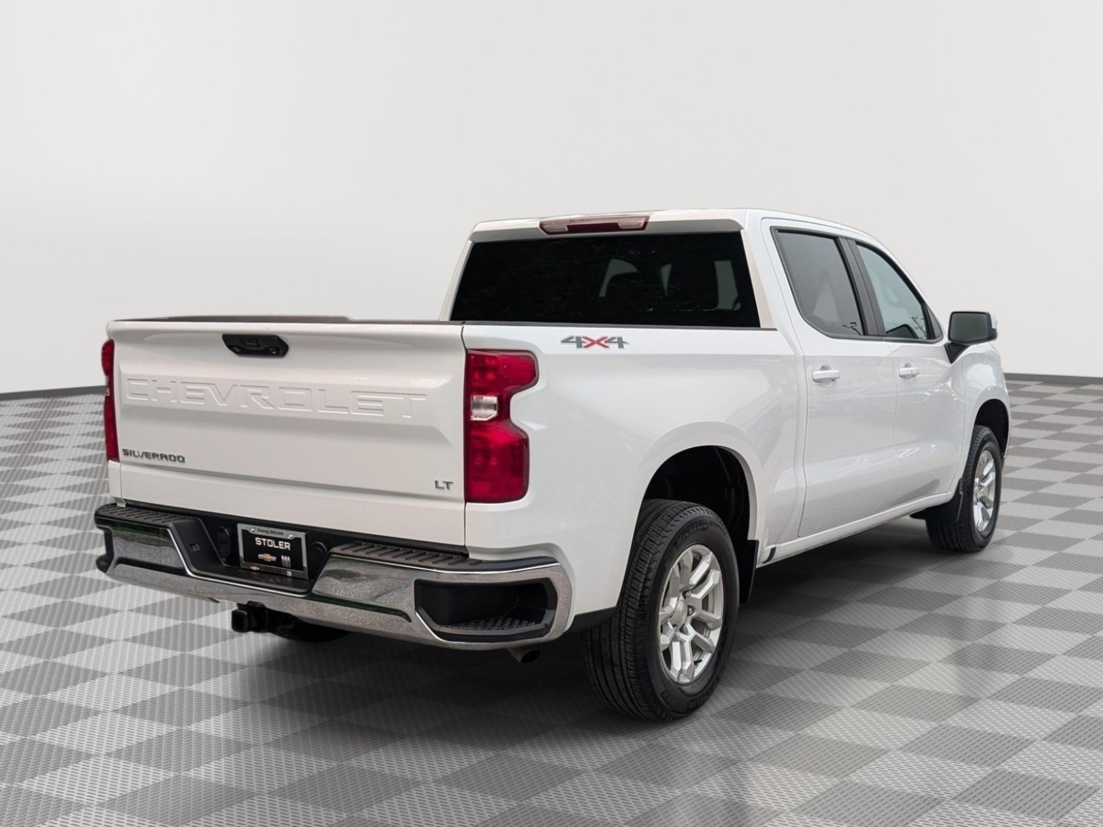 Used 2023 Chevrolet Silverado 1500 LT AWD/4WD image 5