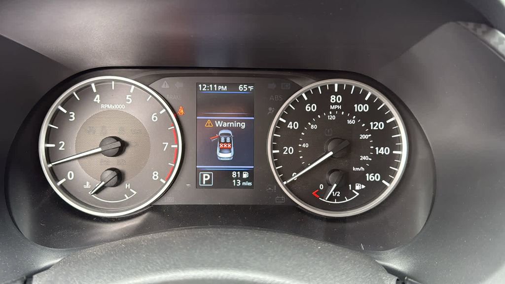 Used 2025 Nissan Sentra S image 15