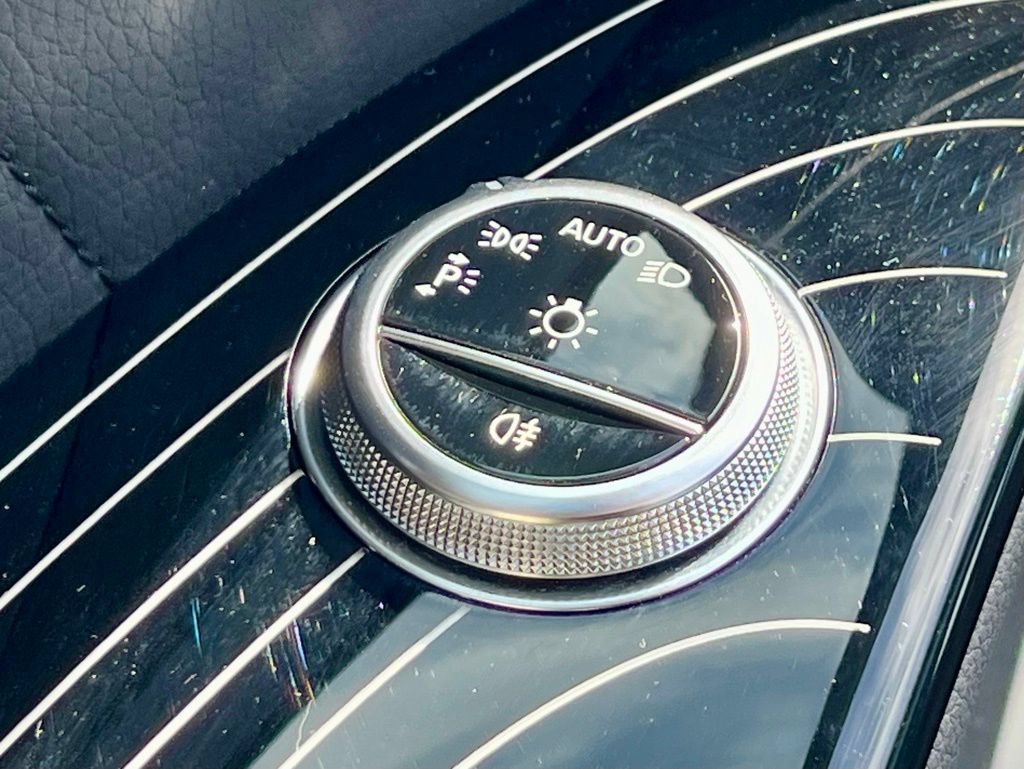 Certified 2022 Mercedes-Benz S 500 4MATIC image 29