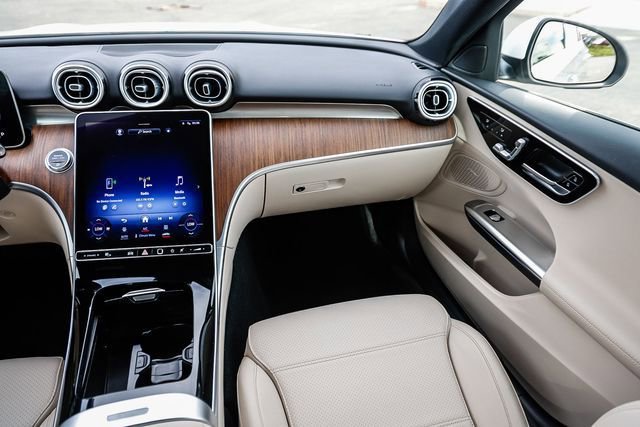 Used 2022 Mercedes-Benz C 300 4MATIC Sedan image 30