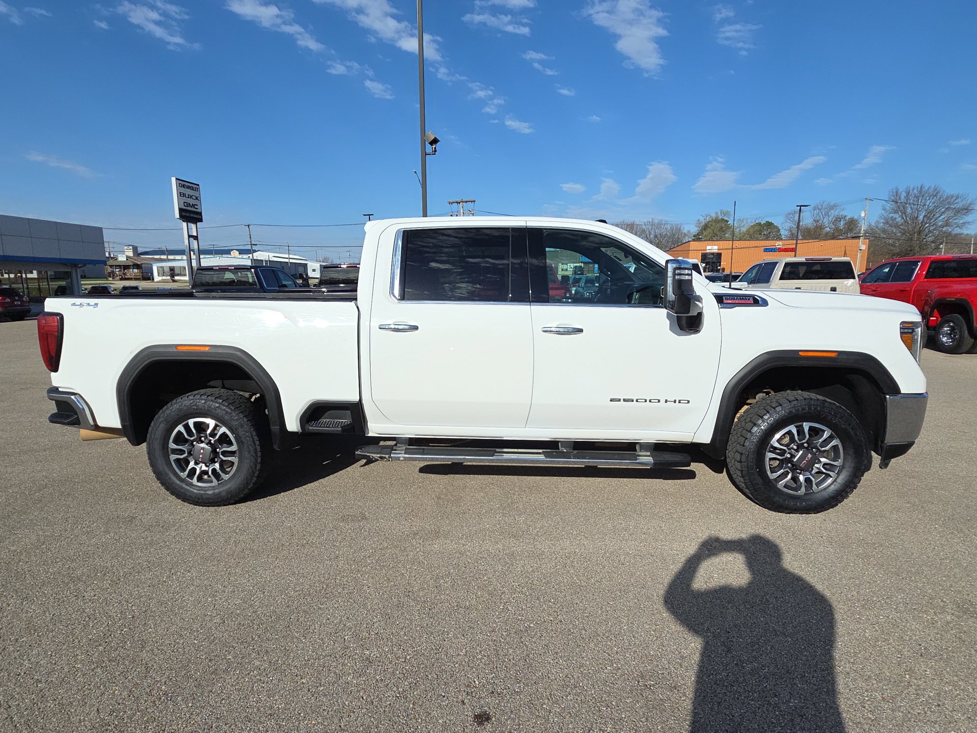 Used 2021 GMC Sierra 2500 SLT w/ SLT Premium Package image 11