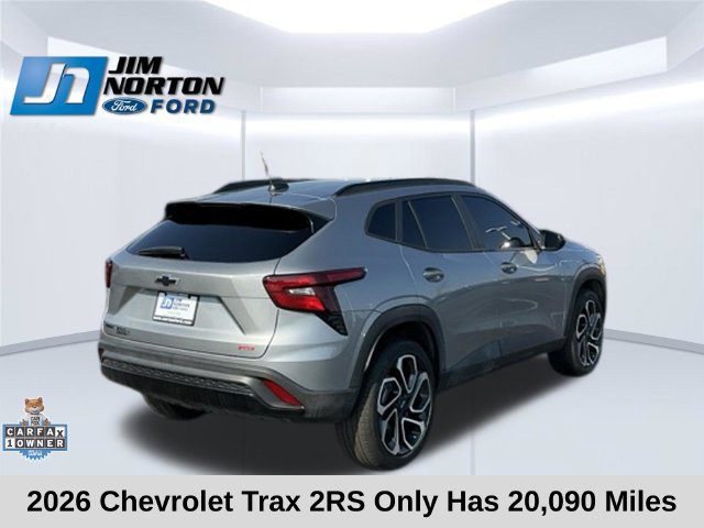 Used 2026 Chevrolet Trax RS FWD image 4
