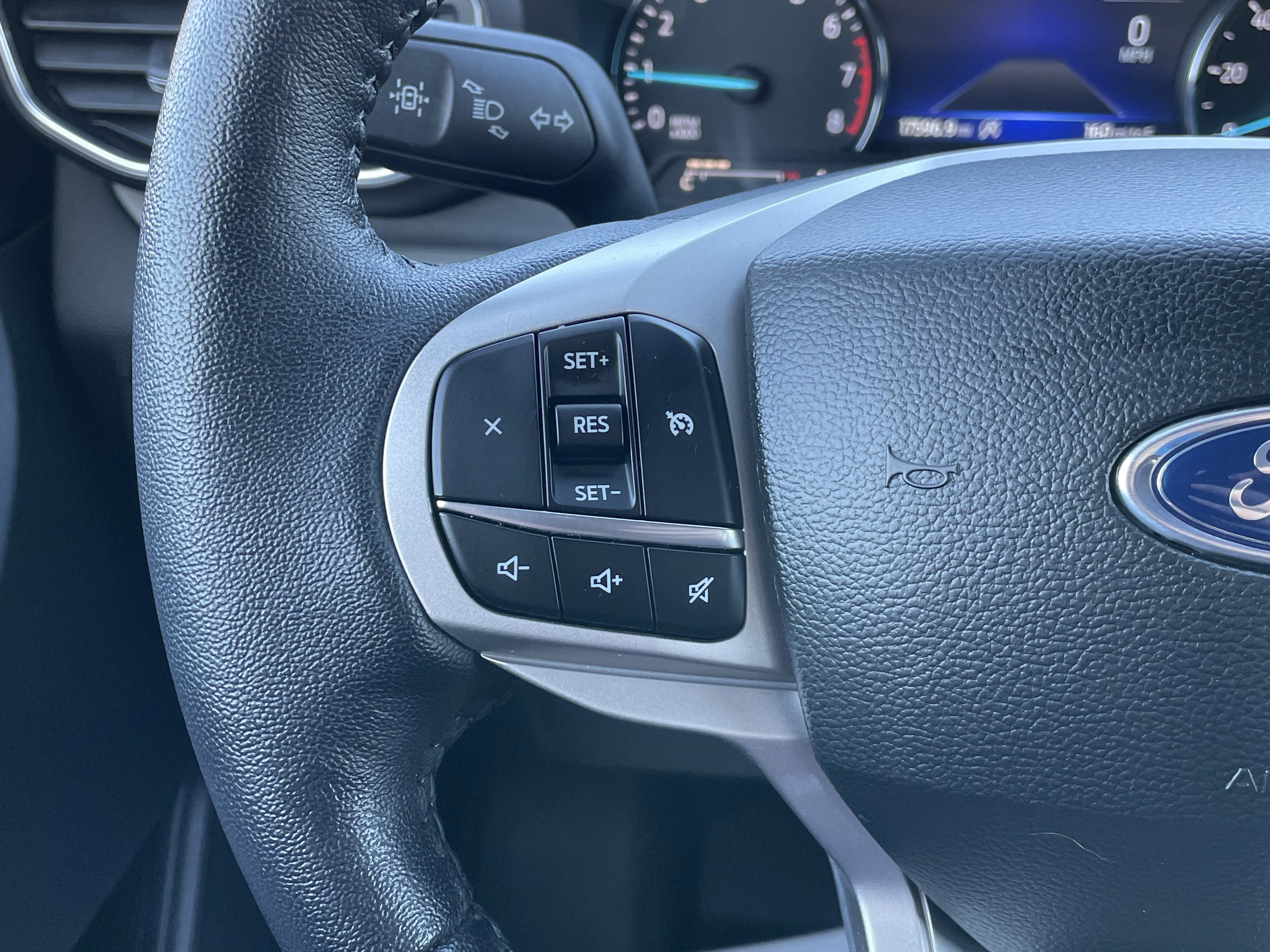 Used 2023 Ford Explorer XLT w/ Equipment Group 202A image 20