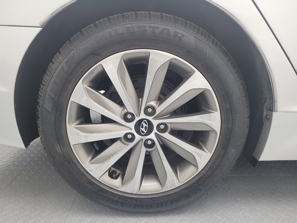 Used 2016 Hyundai Sonata Sport w/ Option Group 02 FWD image 31