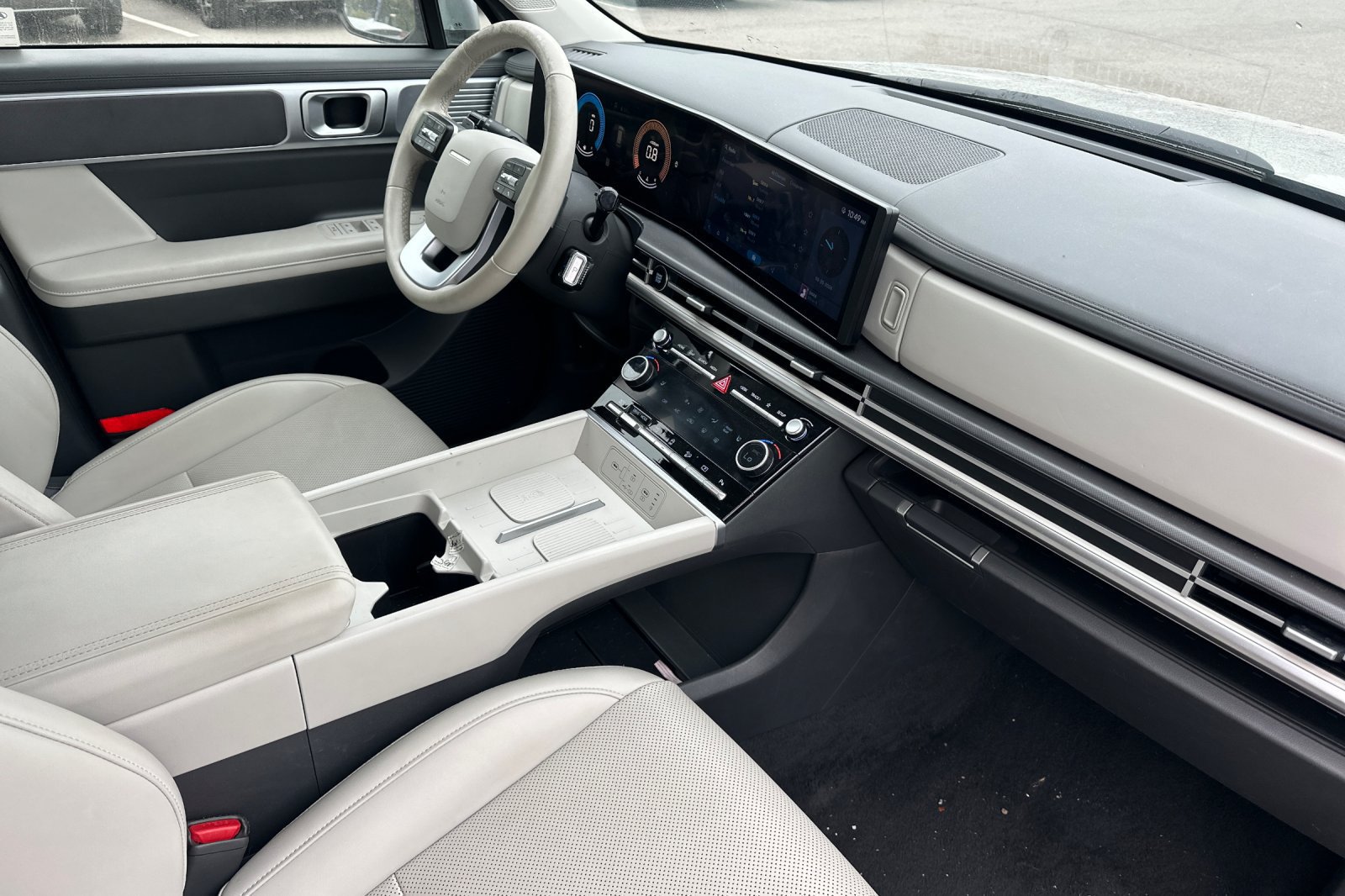 Used 2025 Hyundai Santa Fe SEL AWD/4WD image 18