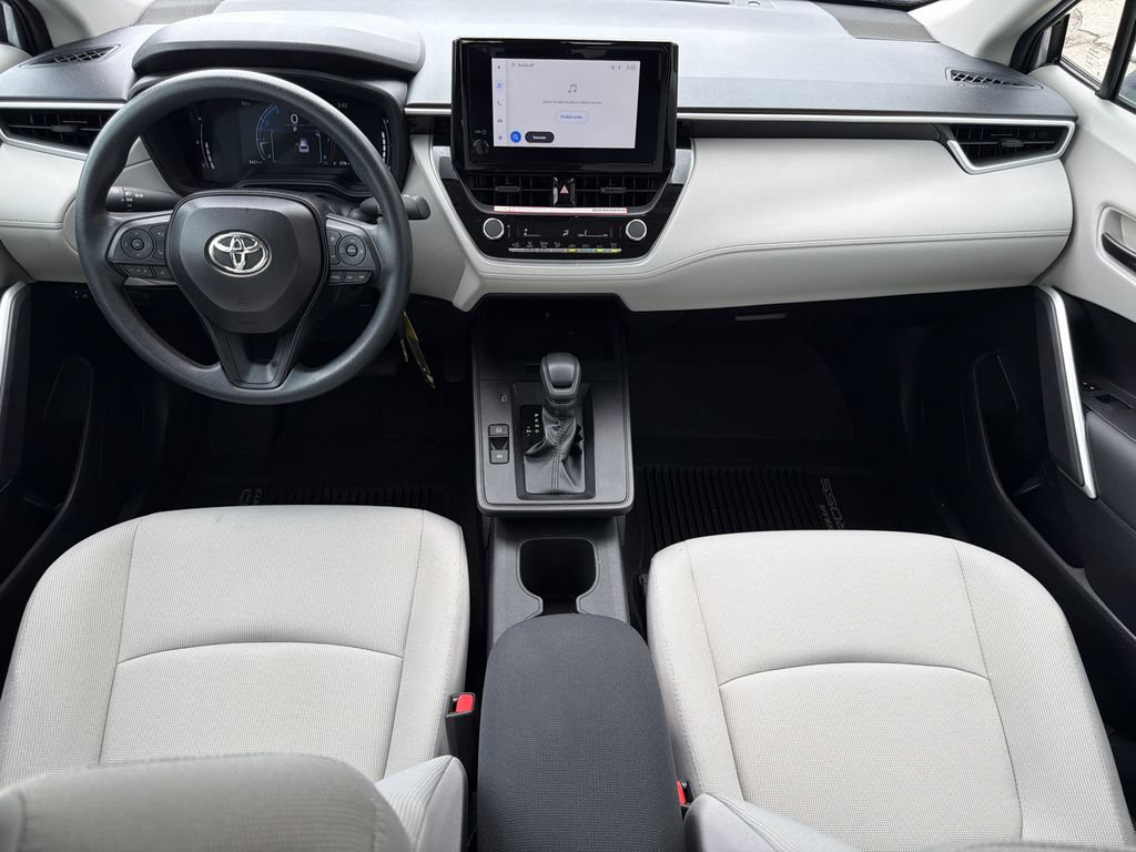 Used 2026 Toyota Corolla Cross L FWD image 27