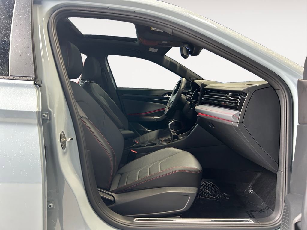 Used 2025 Volkswagen Jetta GLI Autobahn w/ GLI Black Package image 10