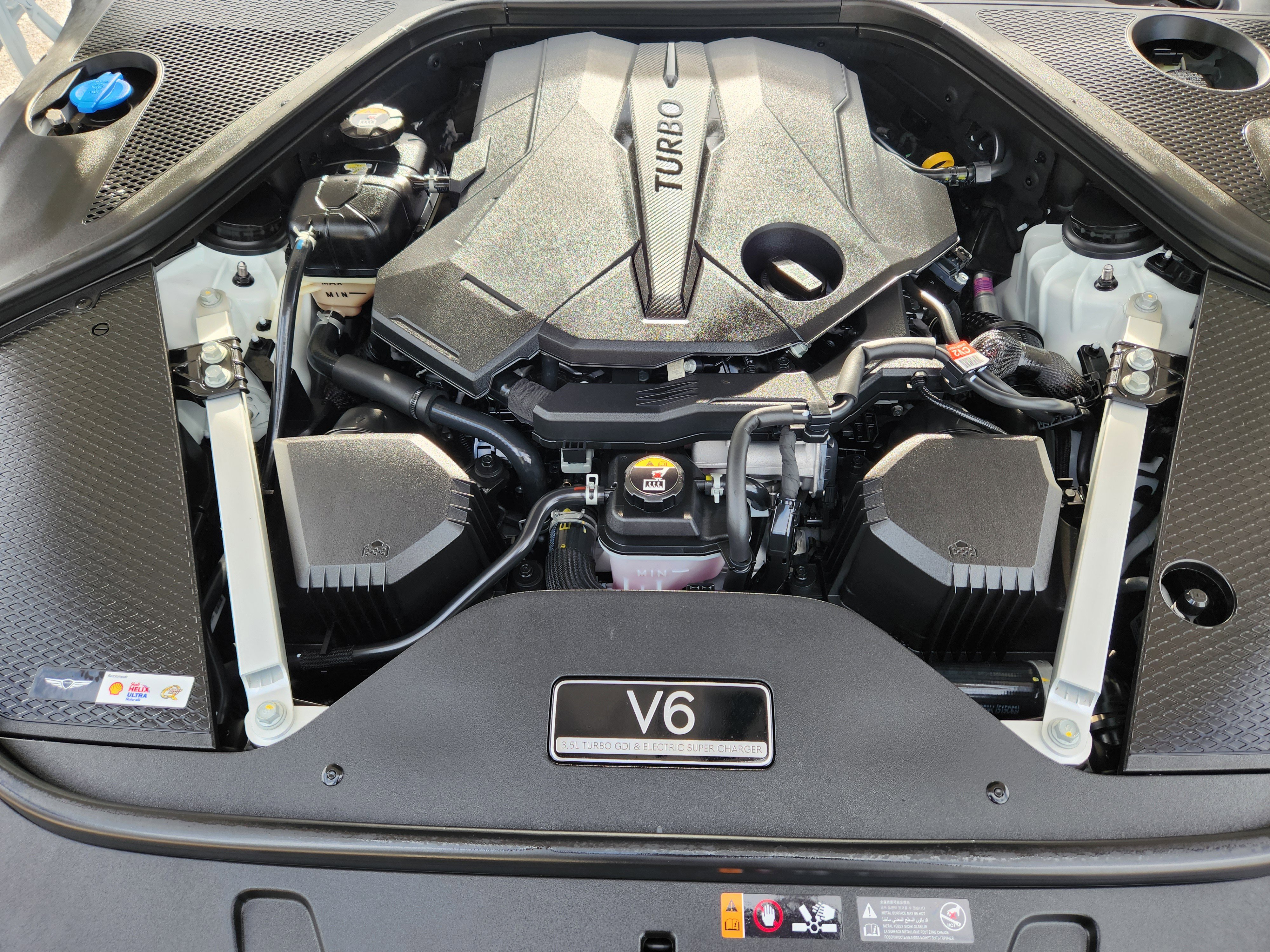 Used 2025 Genesis G90 3.5T image 33