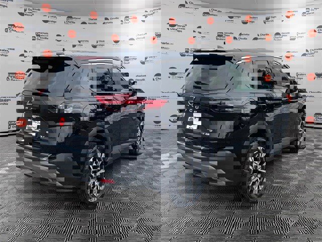 Used 2023 Nissan Rogue SV image 5