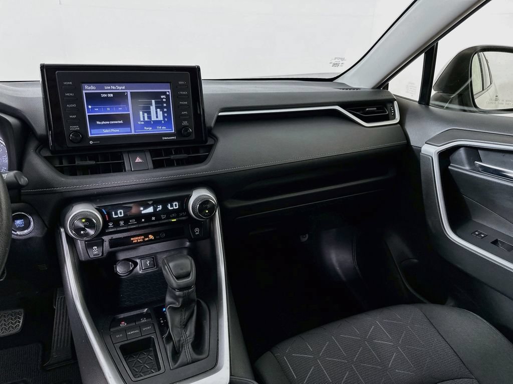 Used 2021 Toyota RAV4 XLE w/ Convenience Package FWD image 20