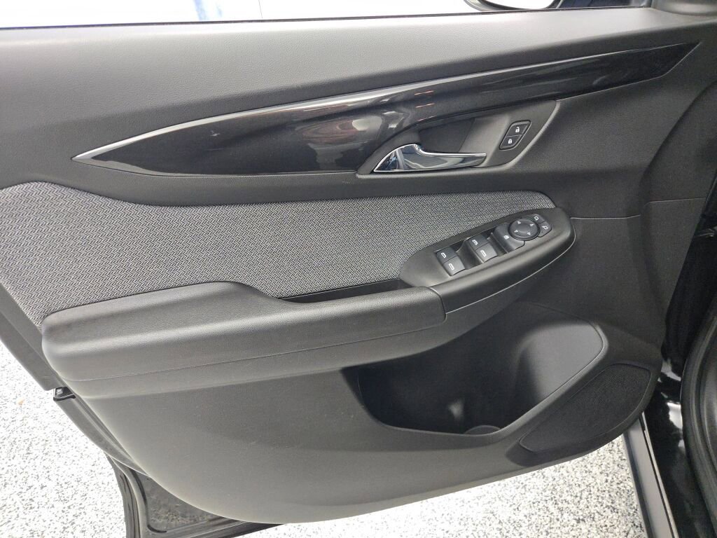 Used 2024 Chevrolet TrailBlazer LT AWD/4WD image 22