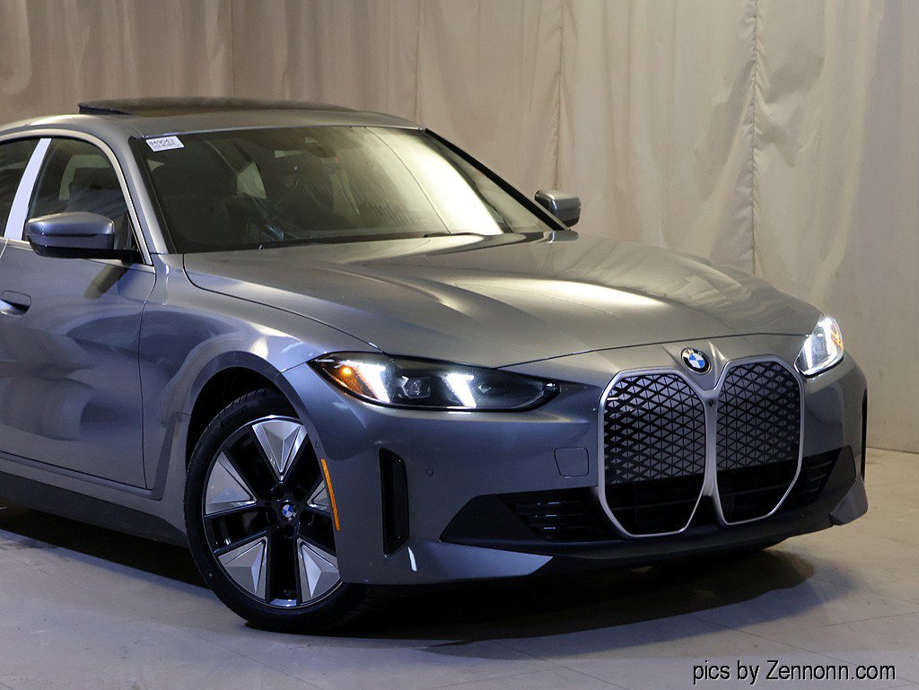 Used 2026 BMW i4 xDrive40i AWD/4WD image 2