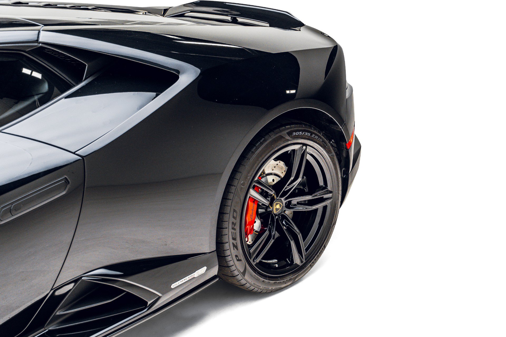 Used 2021 Lamborghini Huracan EVO RWD image 17