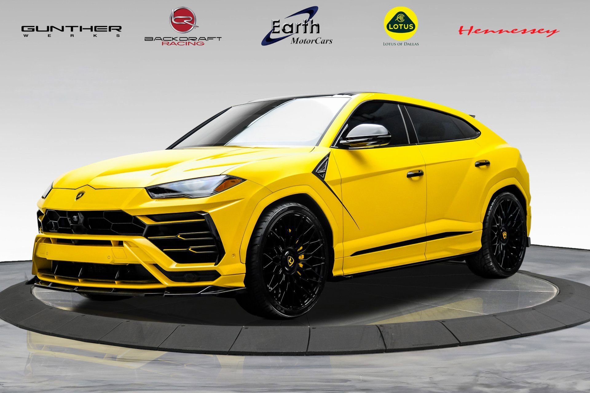 Used 2021 Lamborghini Urus image 1