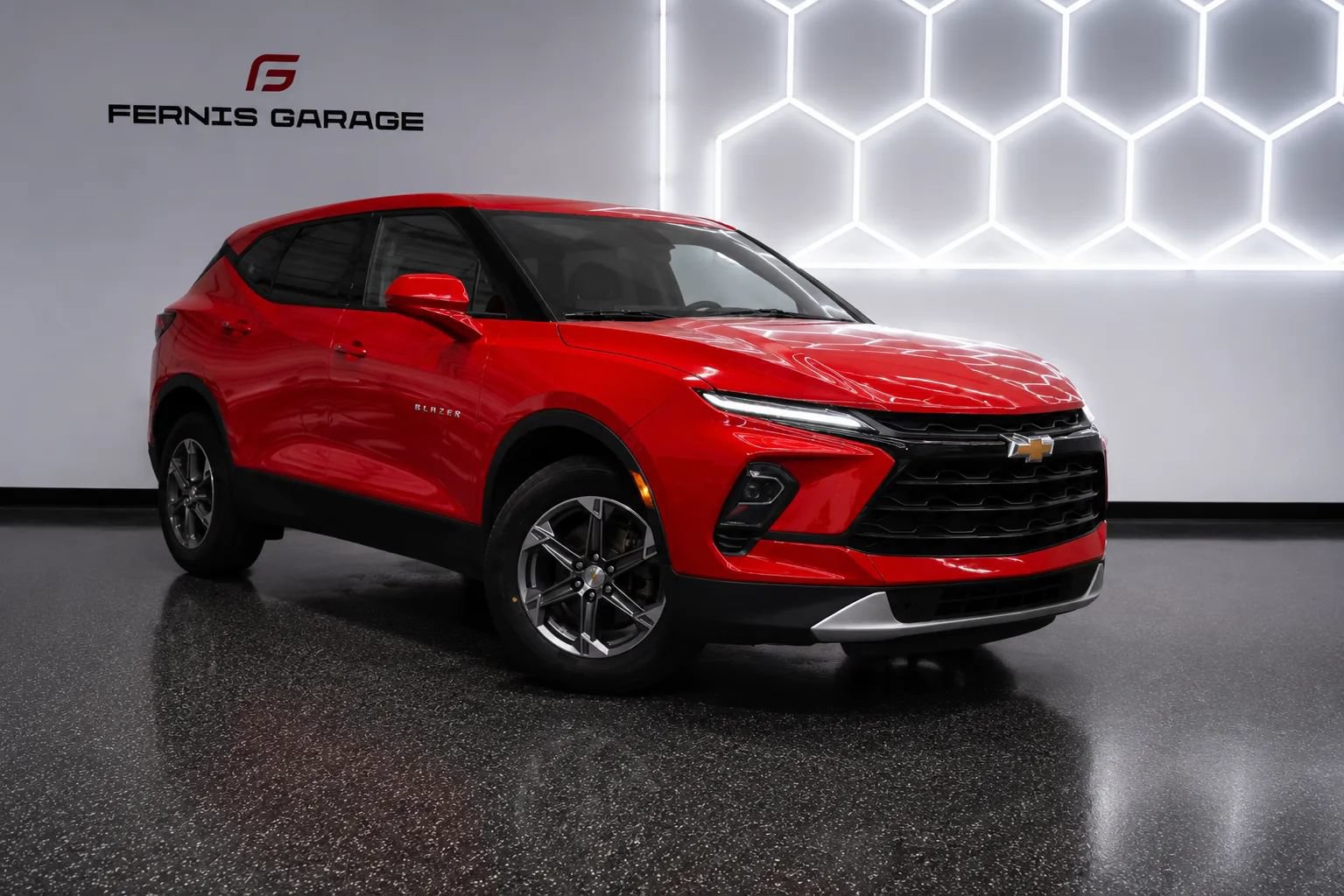Used 2023 Chevrolet Blazer LT AWD/4WD image 1