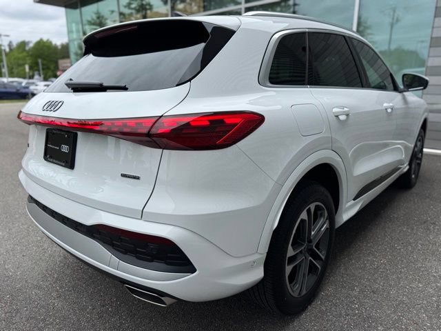 Certified 2025 Audi Q5 Premium w/ Convenience Package AWD/4WD image 5
