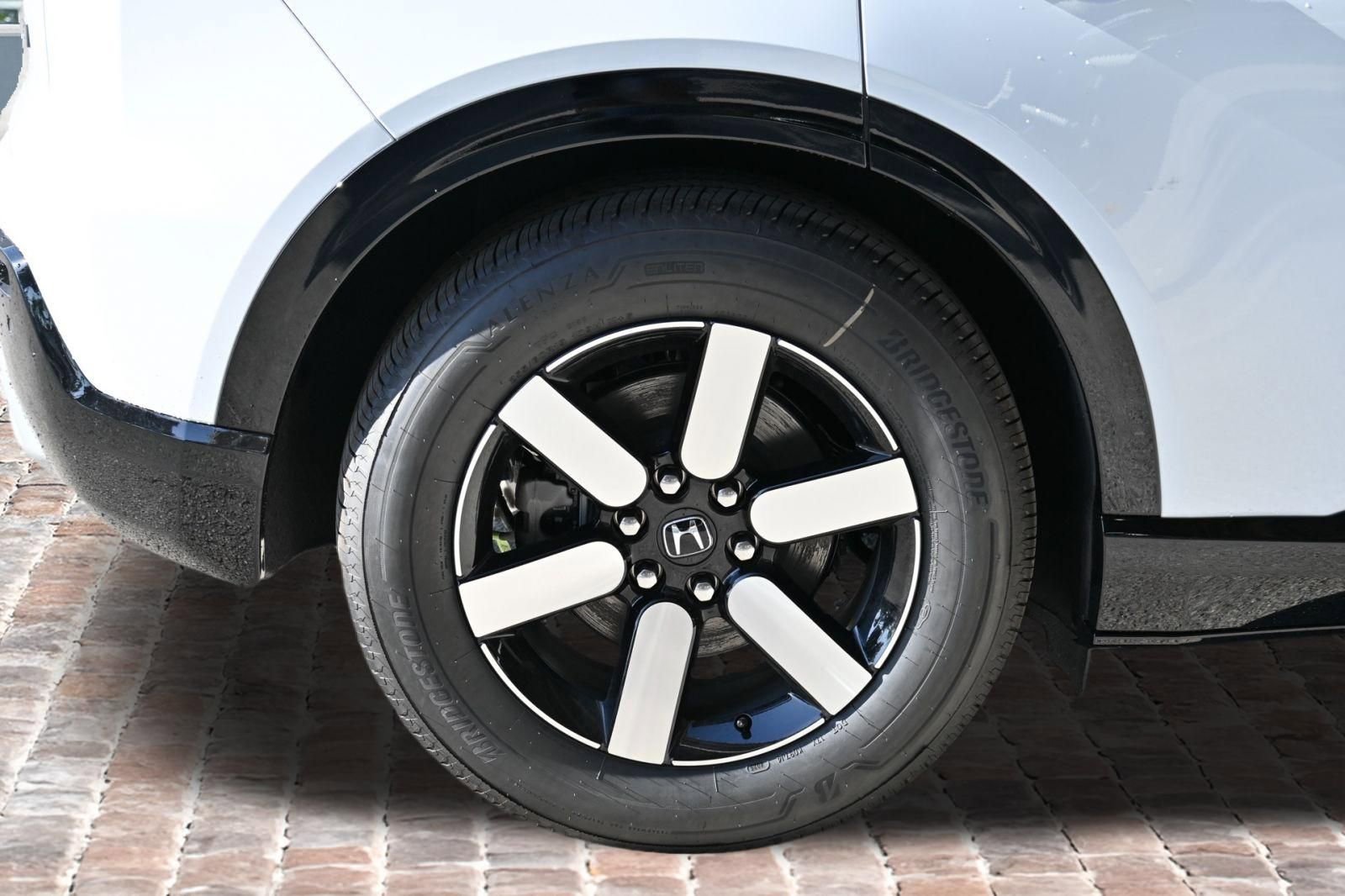 New 2026 Honda Prologue Touring image 36