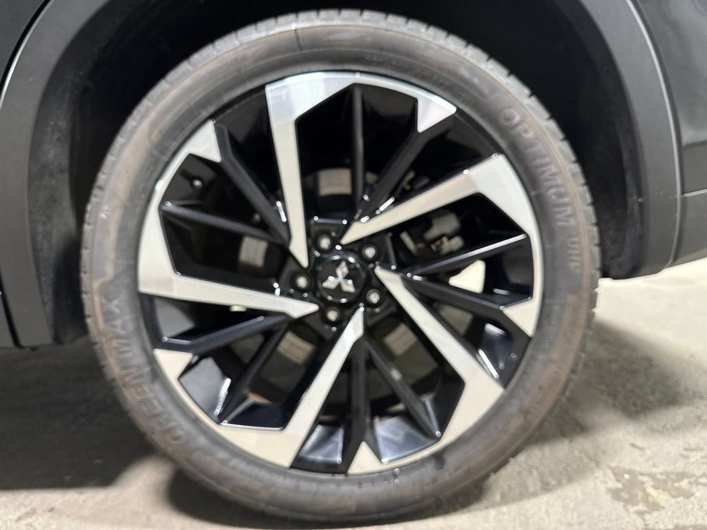 Used 2024 Mitsubishi Outlander SE FWD image 37
