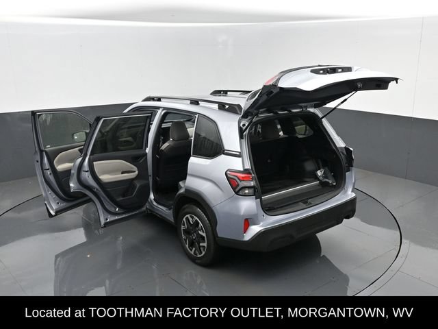 Used 2025 Subaru Forester Premium AWD/4WD image 27