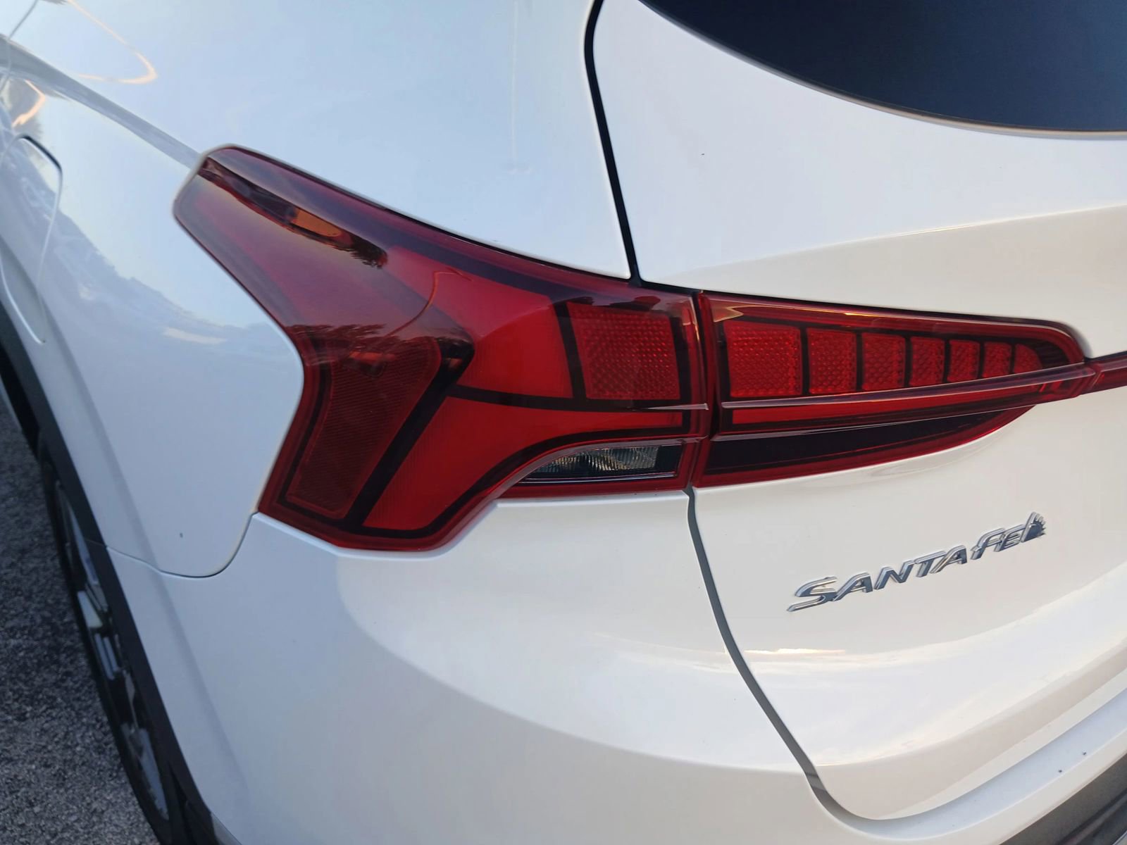 Used 2021 Hyundai Santa Fe SEL Premium AWD/4WD image 14