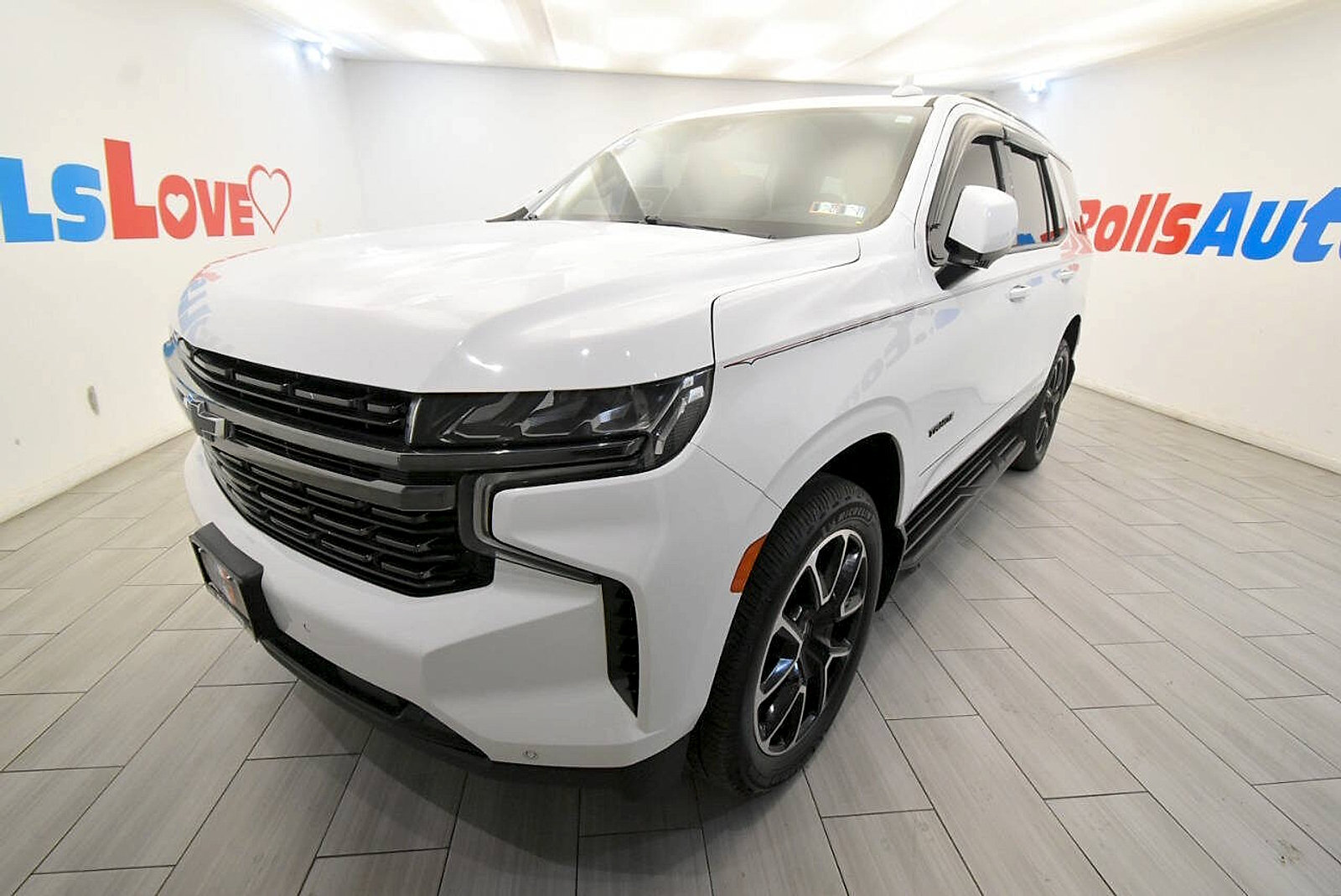 Used 2022 Chevrolet Tahoe RST w/ Luxury Package AWD/4WD image 1