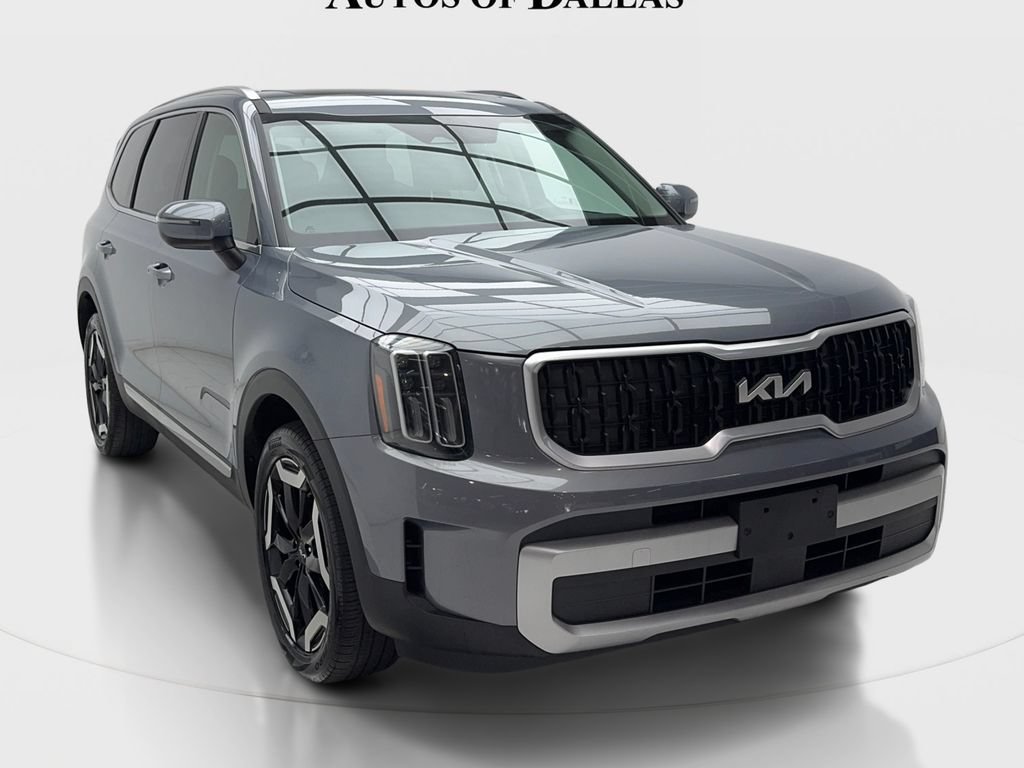 Used 2024 Kia Telluride EX w/ EX Captain's Chair Package AWD/4WD image 2