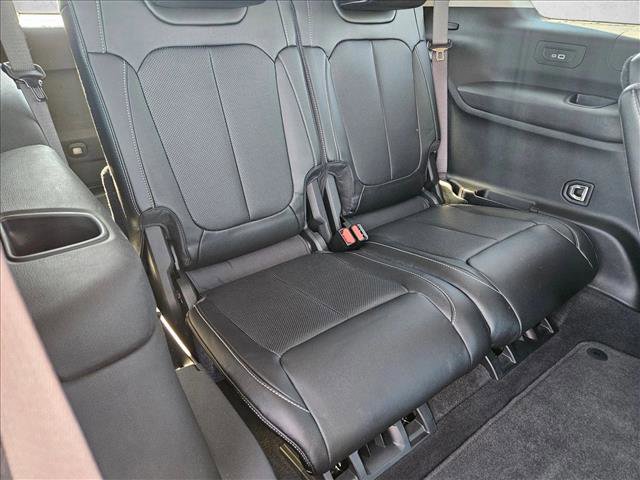 Used 2023 Jeep Grand Cherokee L Limited w/ Luxury Tech Group II AWD/4WD image 22
