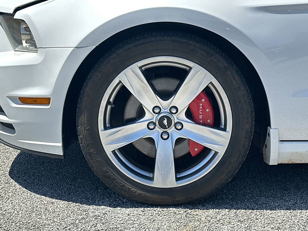 Used 2014 Ford Mustang GT Premium image 11
