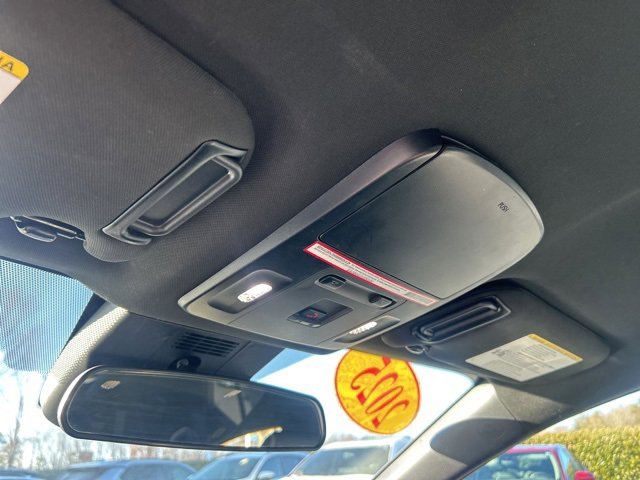 Used 2025 Toyota Camry SE image 25