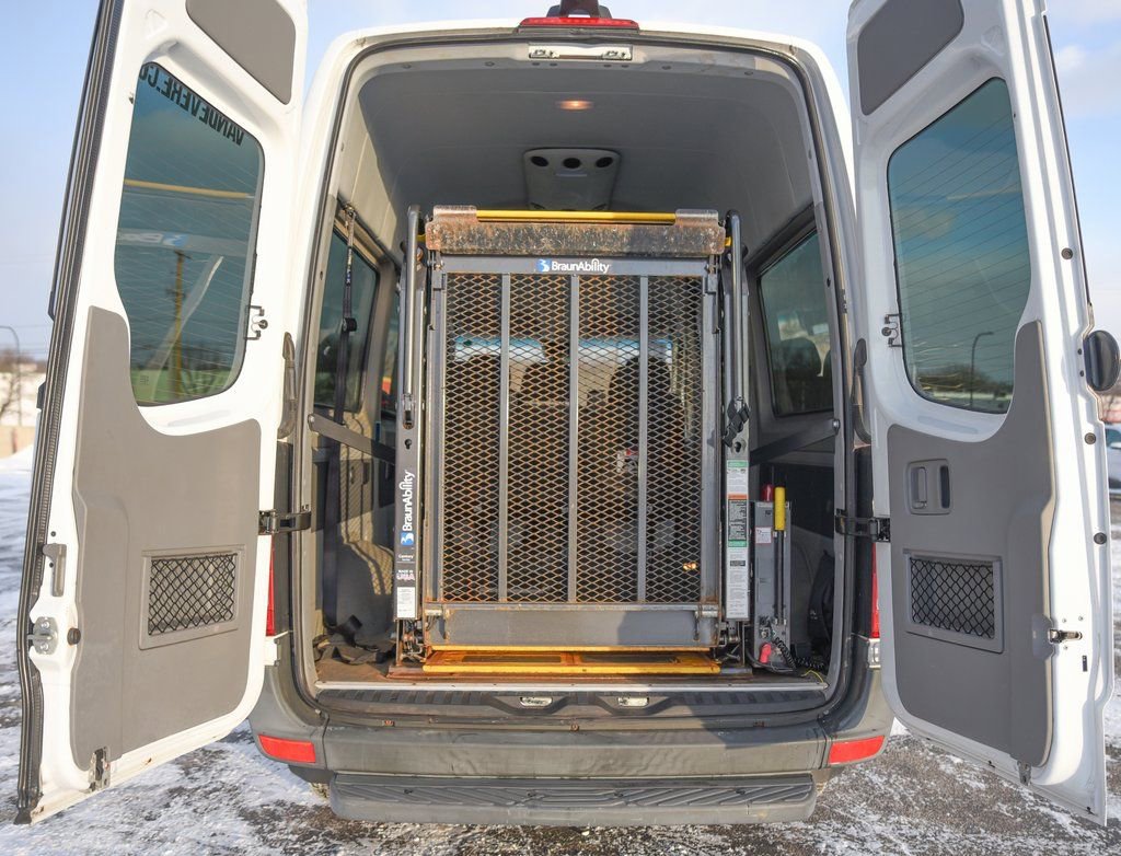 Used 2016 Mercedes-Benz Sprinter 2500 image 10