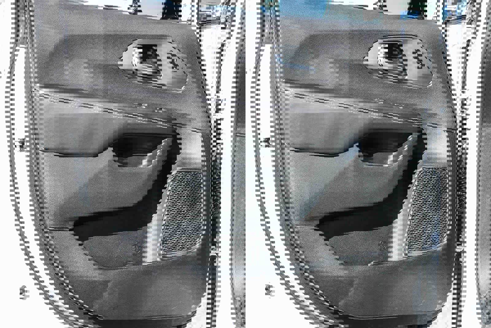 New 2026 Chrysler Pacifica Select image 22