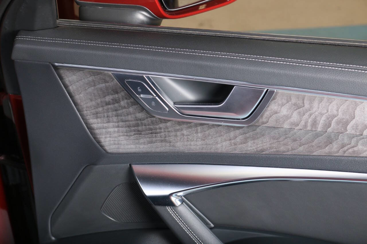 Used 2024 Audi A6 Premium Plus image 31