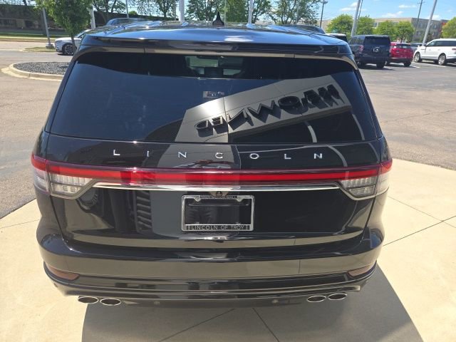 Certified 2024 Lincoln Aviator Reserve w/ Equipment Group 201A AWD/4WD image 17