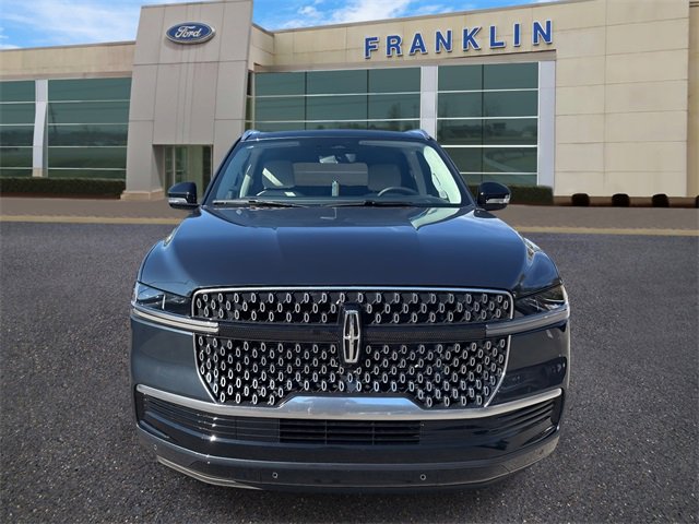 New 2025 Lincoln Navigator Reserve image 2