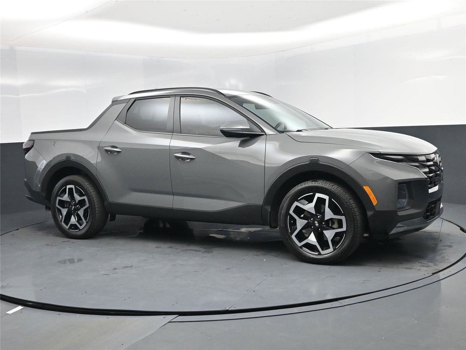 Used 2023 Hyundai Santa Cruz Limited image 2