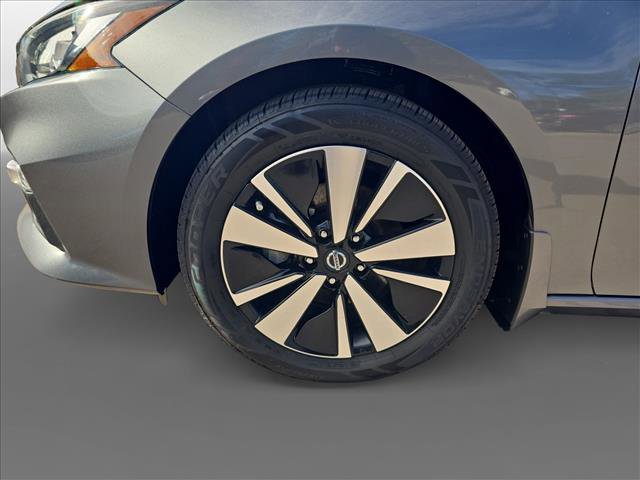 Used 2022 Nissan Altima 2.5 SV image 9
