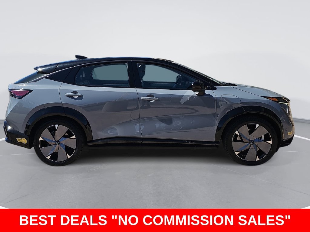 Used 2023 Nissan Ariya AWD/4WD image 2