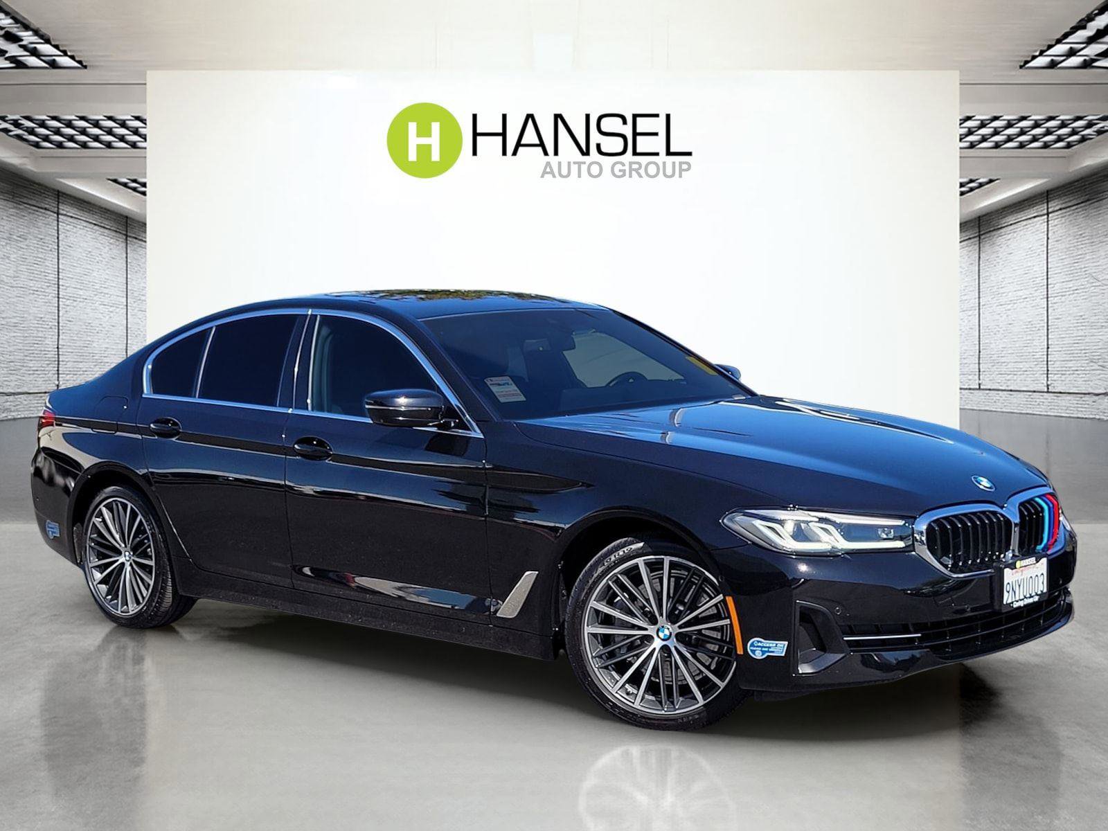 Used 2021 BMW 530e w/ Parking Assistance Package RWD image 1