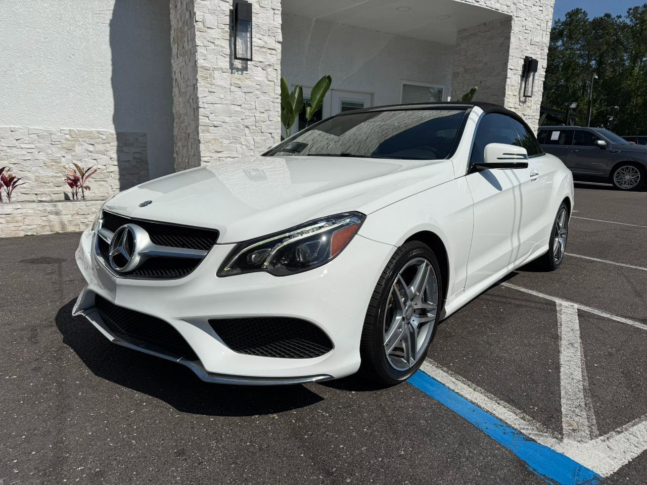 Used 2014 Mercedes-Benz E 550 Cabriolet image 21