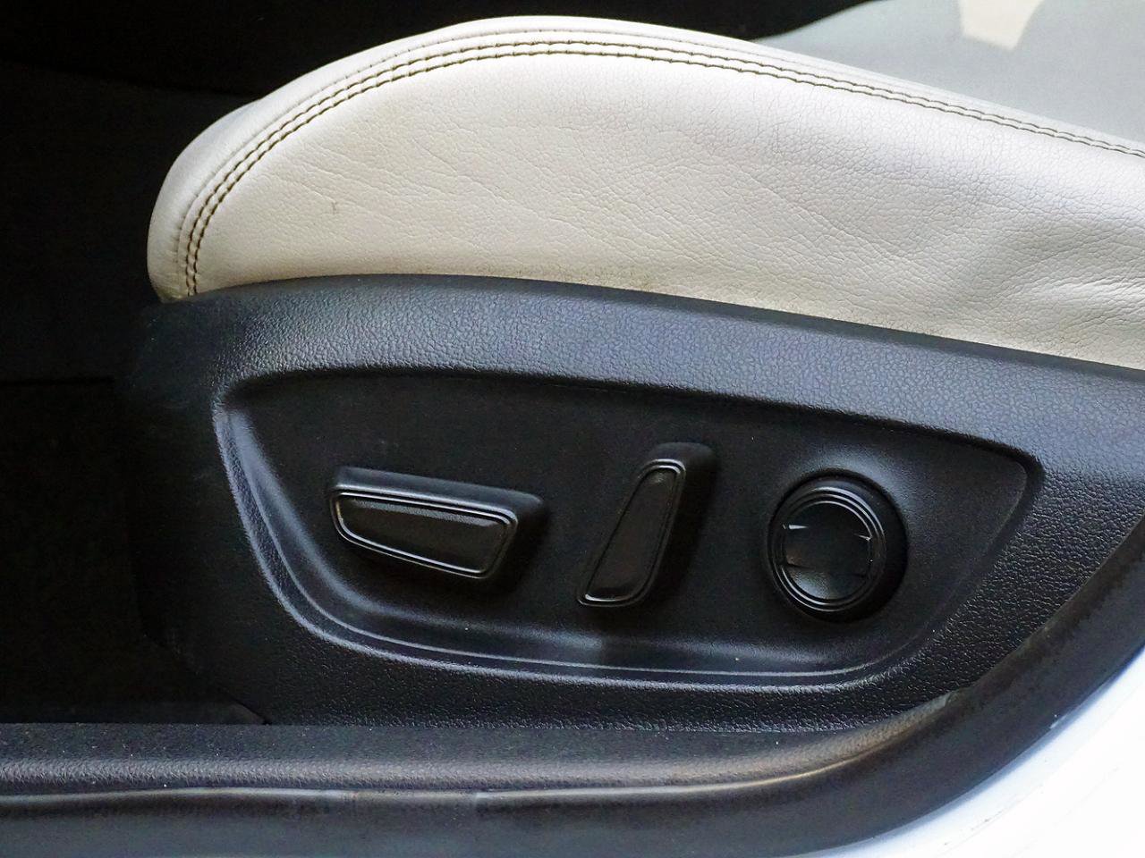 Used 2022 Toyota Corolla XLE FWD image 22