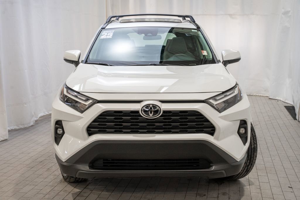 Used 2025 Toyota RAV4 XLE Premium image 2