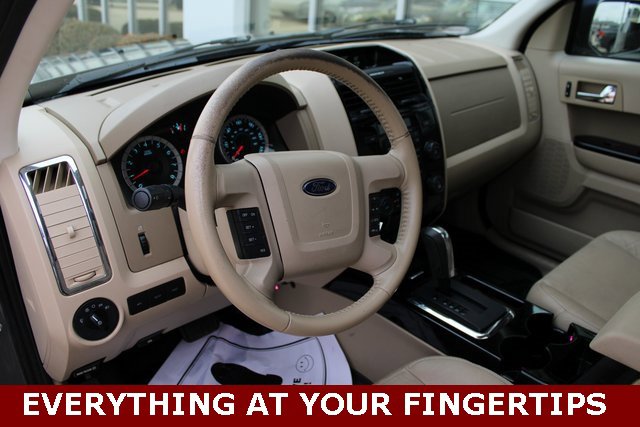 Used 2010 Ford Escape Limited image 13